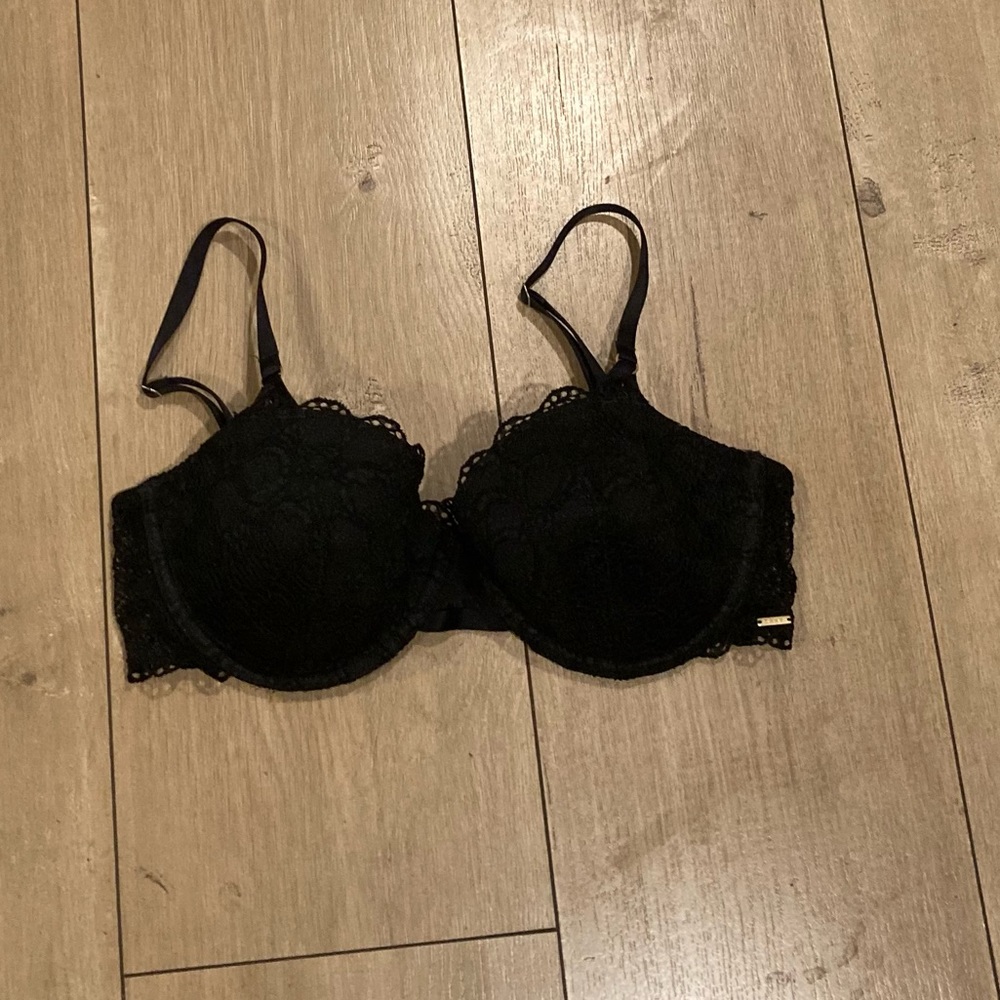 DkNY Lace bra Size 34D